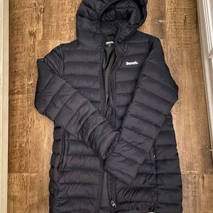 Bench puffer jacket